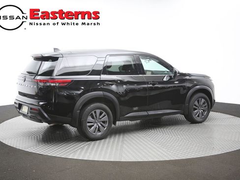 Used 2024 Nissan Pathfinder S AWD/4WD image 41