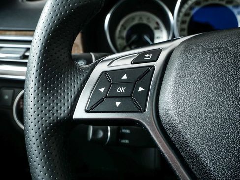 Used 2016 Mercedes-Benz E 350 4MATIC Sedan image 11