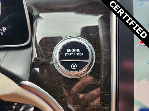 Certified 2025 Mercedes-Benz GLC 300 image 22