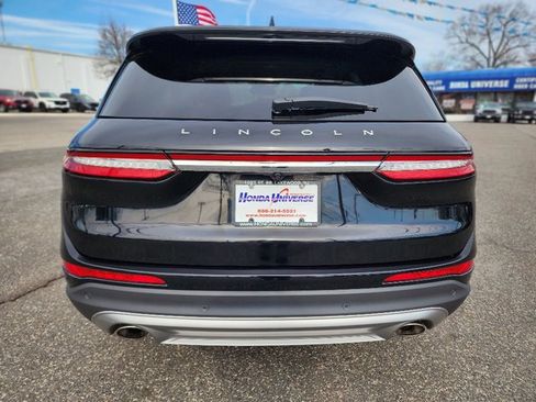 Used 2022 Lincoln Corsair Standard w/ Equipment Group 101A image 4