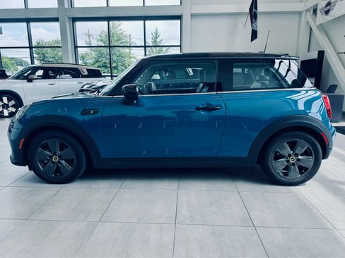 Used 2024 MINI Cooper SE FWD image 9