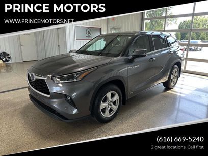 Used 2021 Toyota Highlander LE