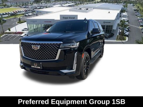 Used 2022 Cadillac Escalade Premium Luxury RWD image 3