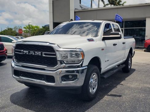Used 2021 RAM 2500 Tradesman w/ Chrome Appearance Group AWD/4WD image 3