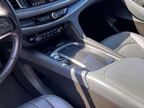 Used 2022 Buick Enclave Premium w/ Experience Buick Package FWD image 17