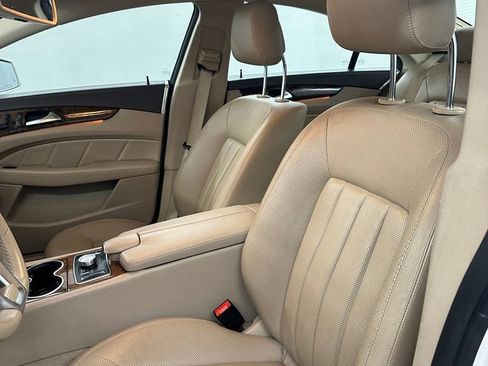 Used 2012 Mercedes-Benz CLS 550 4MATIC image 10