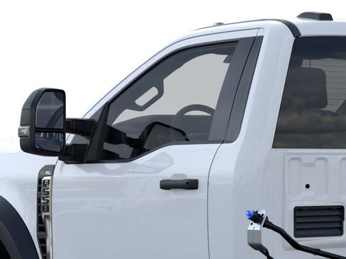 New 2026 Ford F550 XL image 43