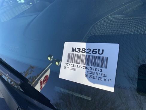 Certified 2016 Toyota Tacoma TRD Sport image 36