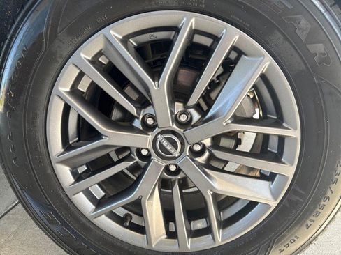 Used 2024 Nissan Rogue S AWD/4WD image 5