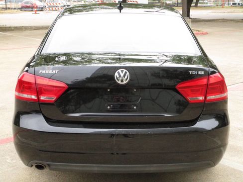 Used 2012 Volkswagen Passat TDI SE image 5