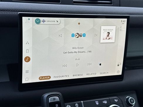 Used 2024 Land Rover Defender 130 S image 24