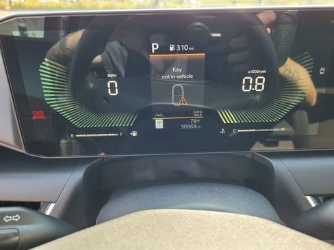 Used 2025 Kia K4 FWD image 21