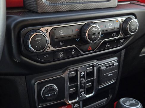 Used 2021 Jeep Wrangler Unlimited Rubicon image 15