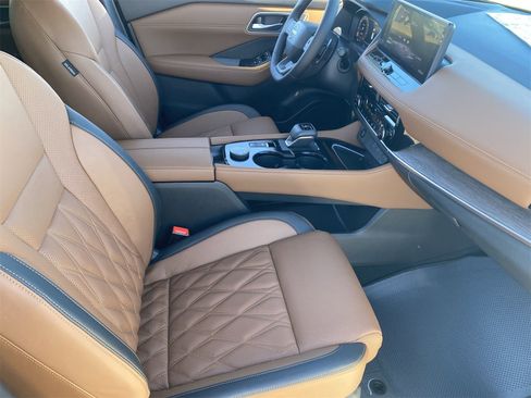 New 2026 Nissan Rogue Platinum w/ Tech Package image 12