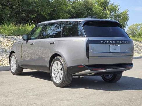 New 2027 Land Rover Range Rover Long Wheelbase SE AWD/4WD image 4