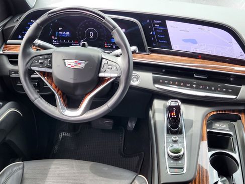 Certified 2023 Cadillac Escalade Premium Luxury w/ Performance Package AWD/4WD image 10