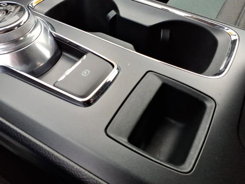 Used 2020 Ford Fusion SE AWD/4WD image 30