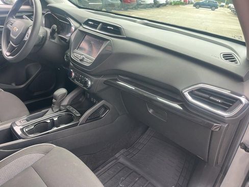 Used 2023 Chevrolet TrailBlazer LT FWD image 23