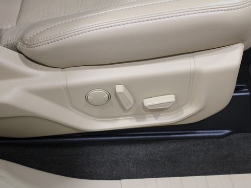 Used 2019 Ford F150 Lariat w/ Equipment Group 502A Luxury image 23