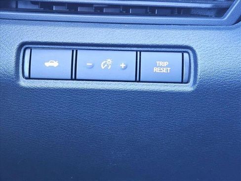 Used 2022 Nissan Altima 2.5 SR image 17