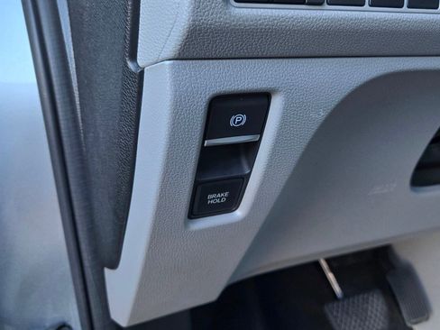 Used 2024 Honda Odyssey EX-L image 17