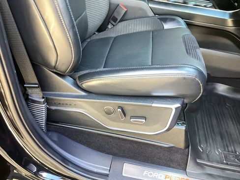 Used 2021 Ford F150 Raptor w/ Equipment Group 801A High AWD/4WD image 38