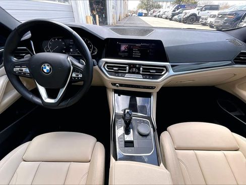 Used 2021 BMW 430i Coupe w/ Convenience Package image 19