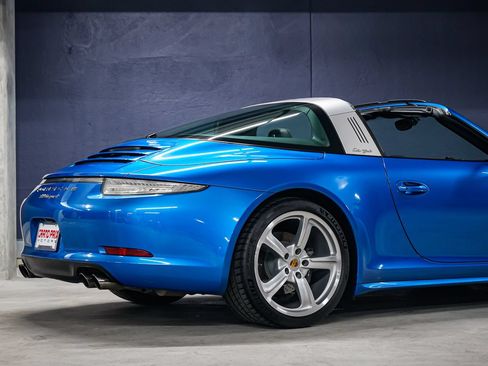 Used 2015 Porsche 911 Targa 4 AWD/4WD image 35