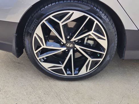 Used 2023 Hyundai Ioniq 6 SEL RWD image 12