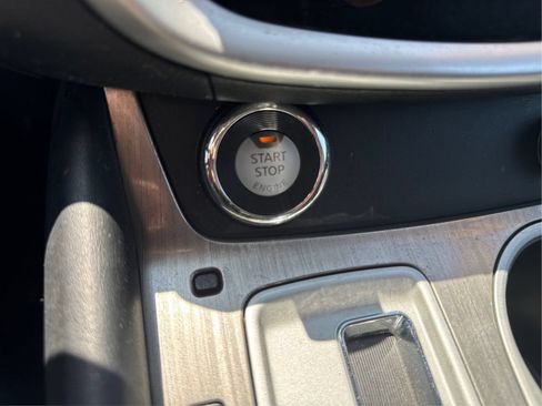 Used 2016 Nissan Murano S w/ Navigation Package AWD/4WD image 29