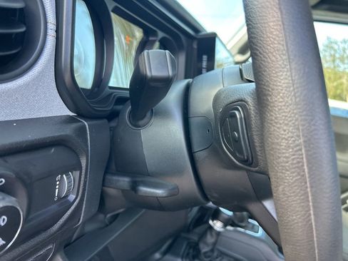 New 2026 Jeep Gladiator Sport image 35