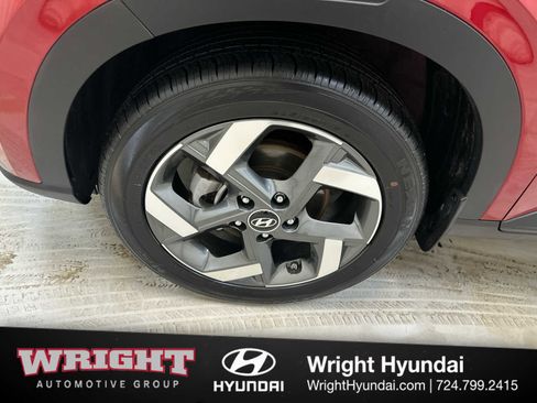 Certified 2025 Hyundai Venue SEL image 8