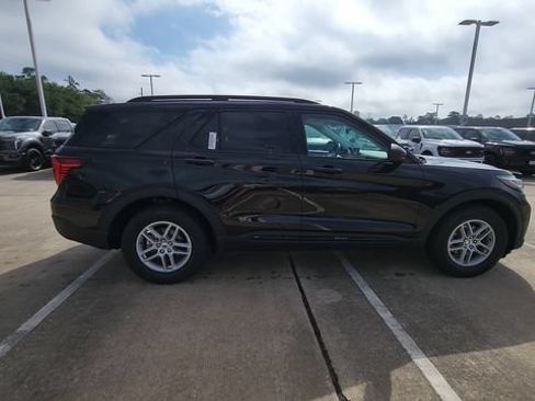 New 2026 Ford Explorer Active w/ Active Comfort Package RWD image 10
