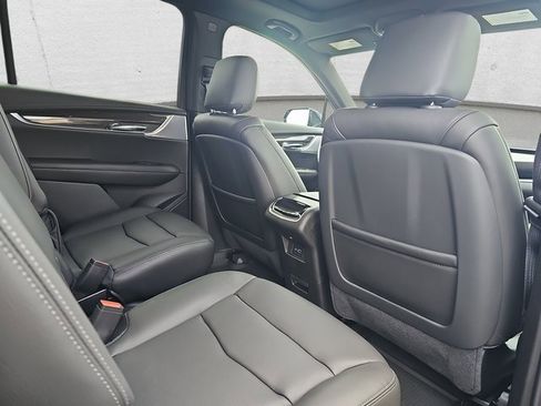 New 2025 Cadillac XT6 Sport w/ Technology Package image 11