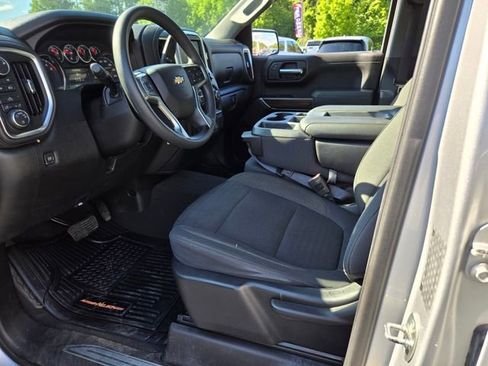 Used 2019 Chevrolet Silverado 1500 LT AWD/4WD image 11