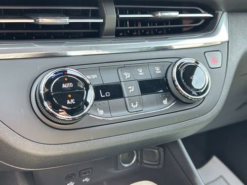 New 2026 Buick Envista Preferred w/ Convenience I Package FWD image 37