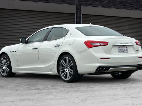 Used 2020 Maserati Ghibli GranLusso image 6