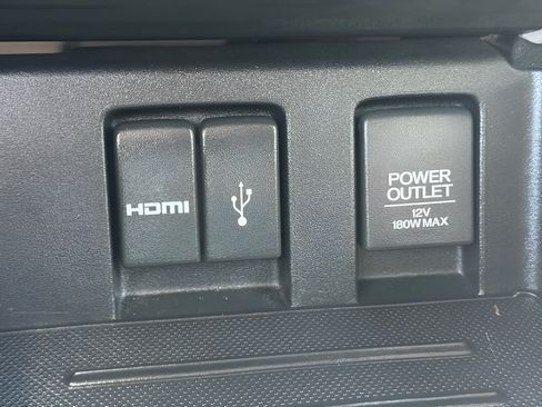 Used 2015 Honda Civic Hybrid Sedan image 29