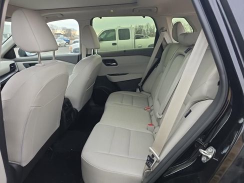 Certified 2024 Nissan Rogue SV w/ SV Premium Package image 11