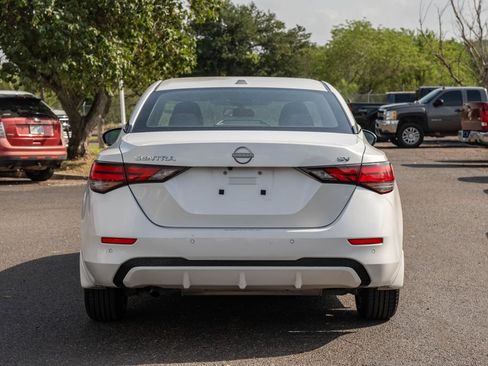Used 2024 Nissan Sentra SV FWD image 4