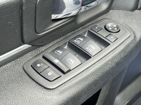 Used 2022 RAM 1500 Classic Warlock AWD/4WD image 18