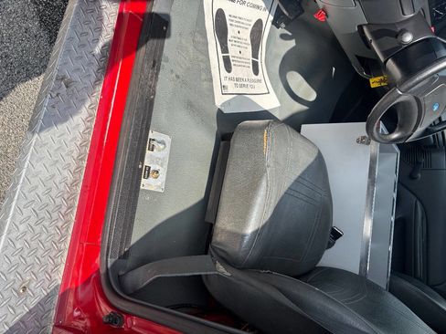 Used 1992 Ford F450 2WD Regular Cab Super Duty image 5