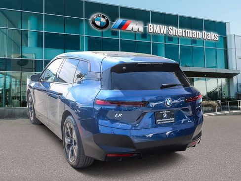 Certified 2023 BMW iX xDrive50 w/ Convenience Package image 6