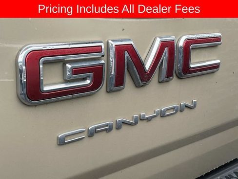 Used 2022 GMC Canyon AT4 w/ Trailering Package AWD/4WD image 8