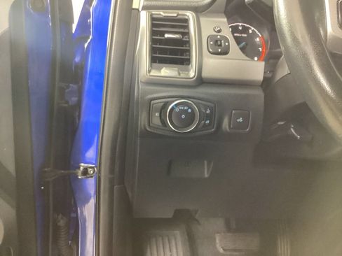 Used 2019 Ford Ranger XLT w/ Equipment Group 302A Luxury AWD/4WD image 14