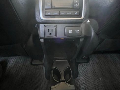 Used 2022 Subaru Ascent Touring w/ Popular Package #2A AWD/4WD image 18
