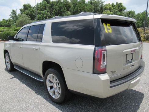 Used 2015 GMC Yukon XL SLT w/ HD Trailering Package RWD image 5