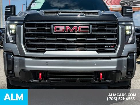 Used 2024 GMC Sierra 2500 AT4 w/ AT4 Premium Plus Package AWD/4WD image 9