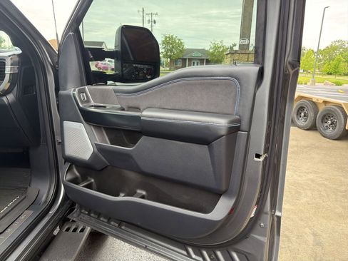 Used 2025 Ford F250 Platinum w/ Tremor Off-Road Package AWD/4WD image 5