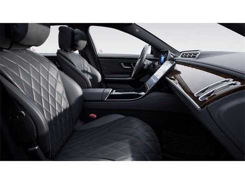 New 2025 Mercedes-Benz S 580 4MATIC Sedan image 4